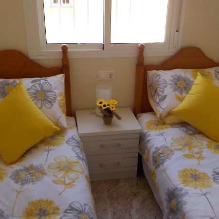 Casa La Zenia Elite Townhouse With Shared Pool And 10 Minutes Walk To Beach Villa Orihuela Exterior photo